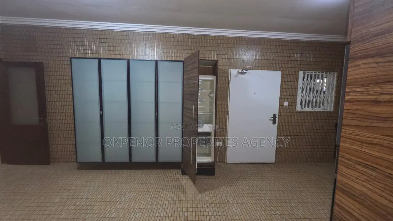 4bdrm House in Lashibi,Com18, Accra Metropolitan for rent