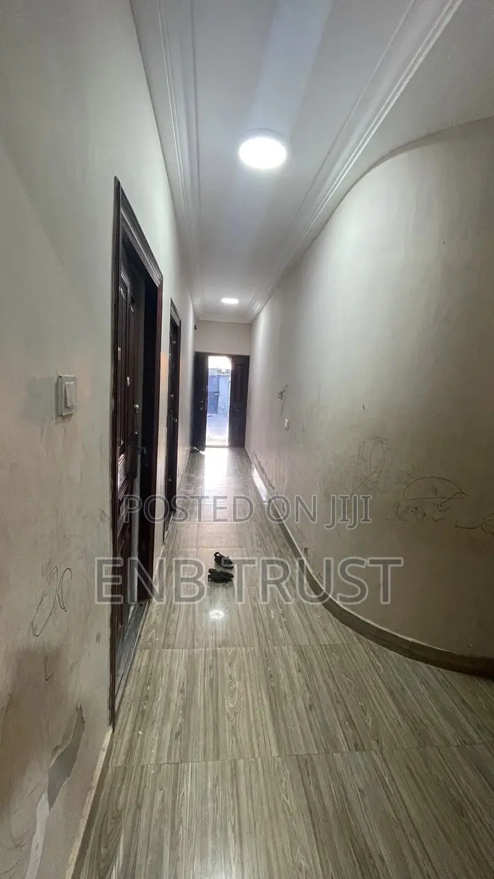 5bdrm House in Ablekuma  Nsakina, Manhean for rent