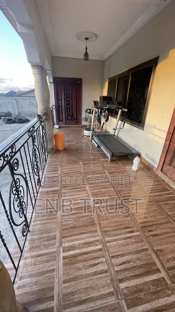 5bdrm House in Ablekuma  Nsakina, Manhean for rent