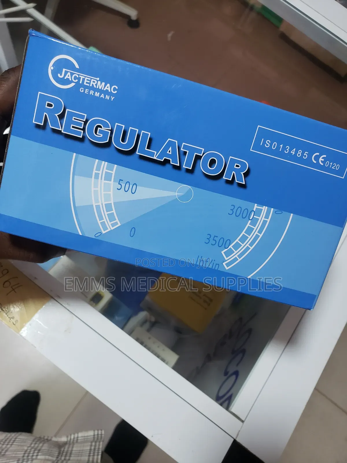 Oxygen Regulator