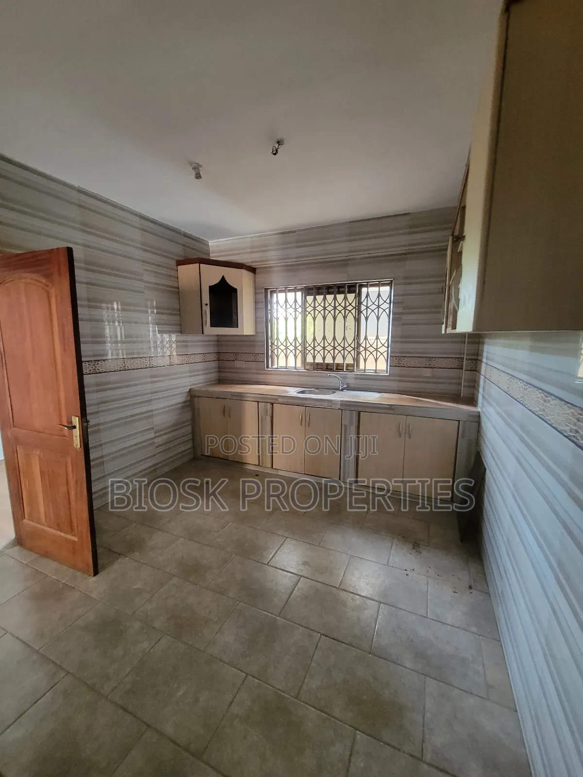 2bdrm Apartment in Biosk Properties, Police Station for rent