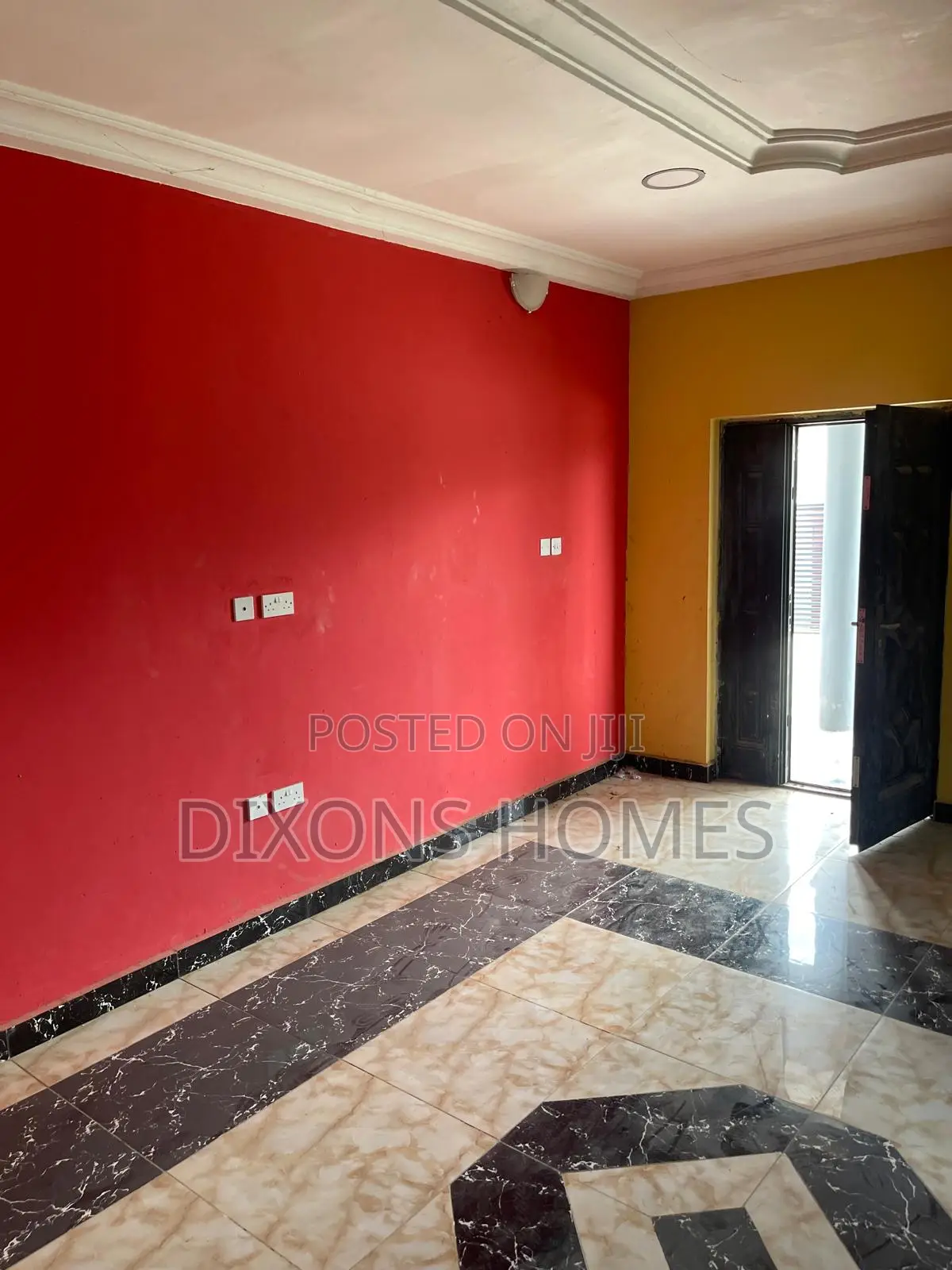 3bdrm House in Dixons Homes, Awutu Senya East Municipal for sale