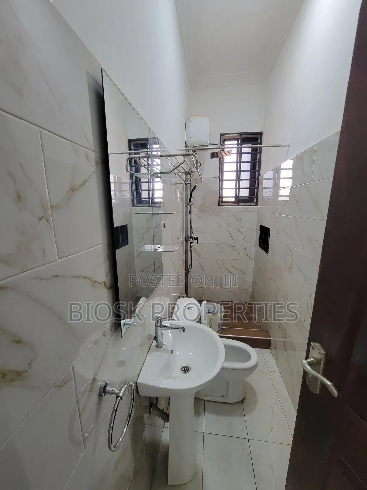 1bdrm Apartment in Biosk Properties, Valley View Area for rent