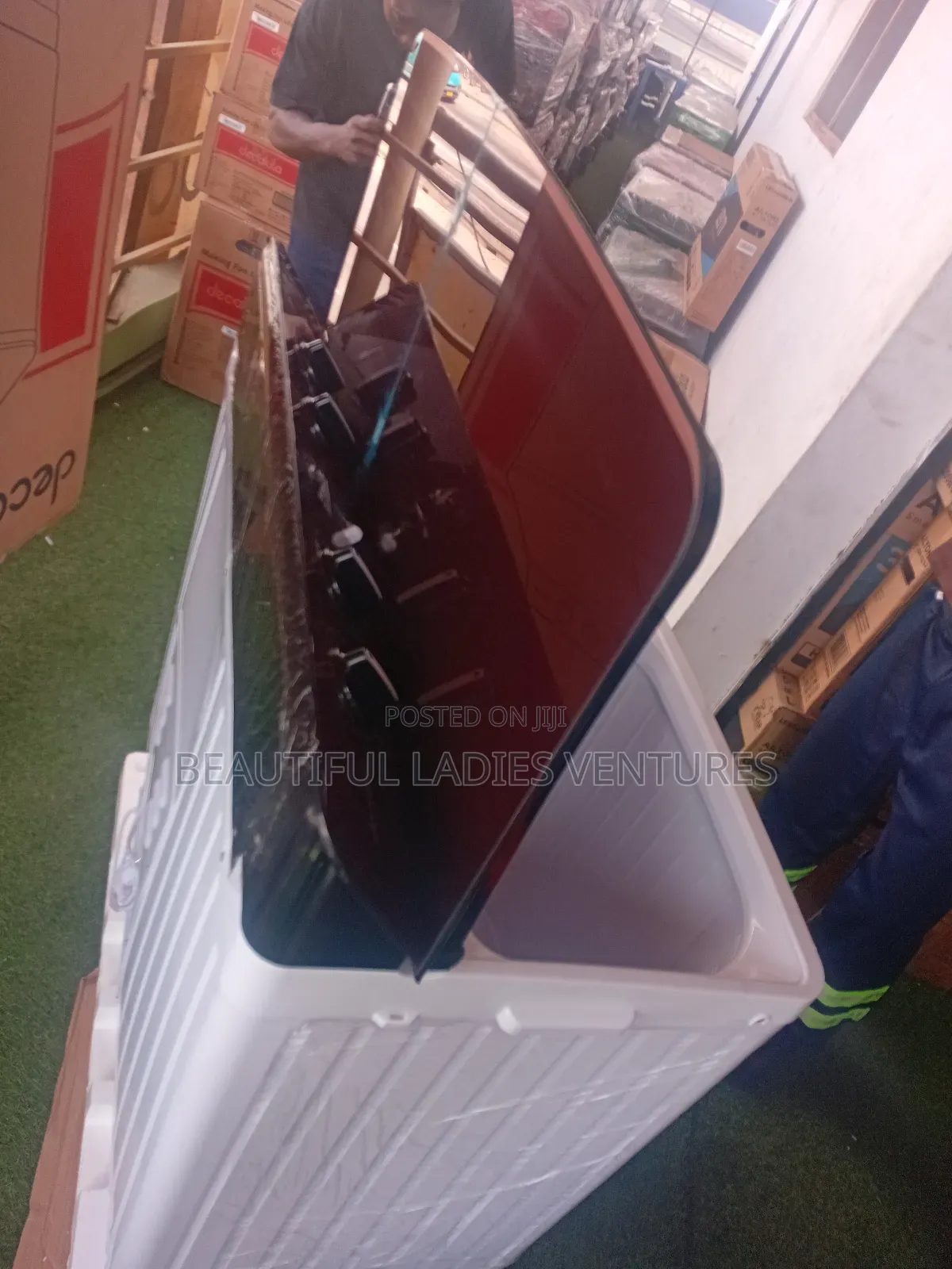 Decakila Compact Washer Perfect for Small Spaces