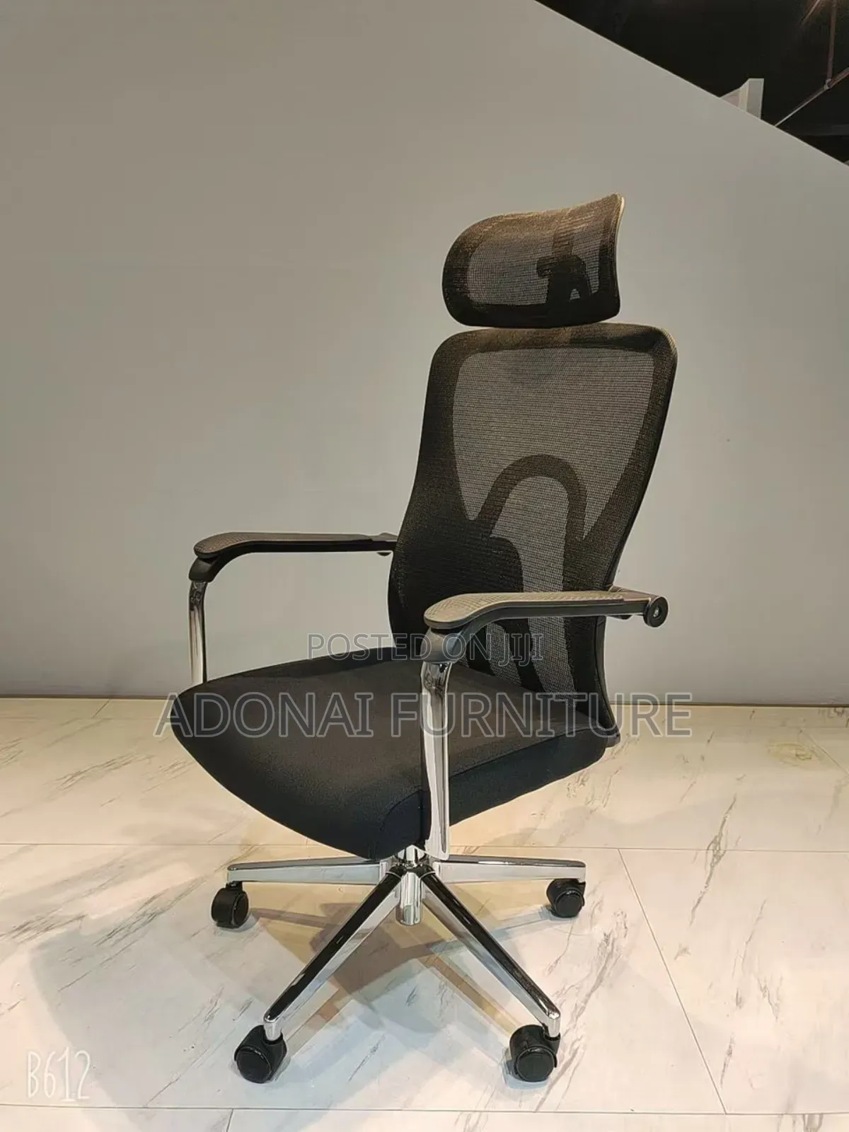 Swivel Office Chair (Mesh)