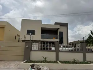 5bdrm Mansion in Achimota Petroleum for rent