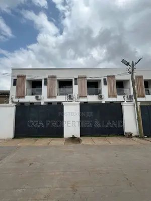 2bdrm Townhouse / Terrace in School Junction for rent