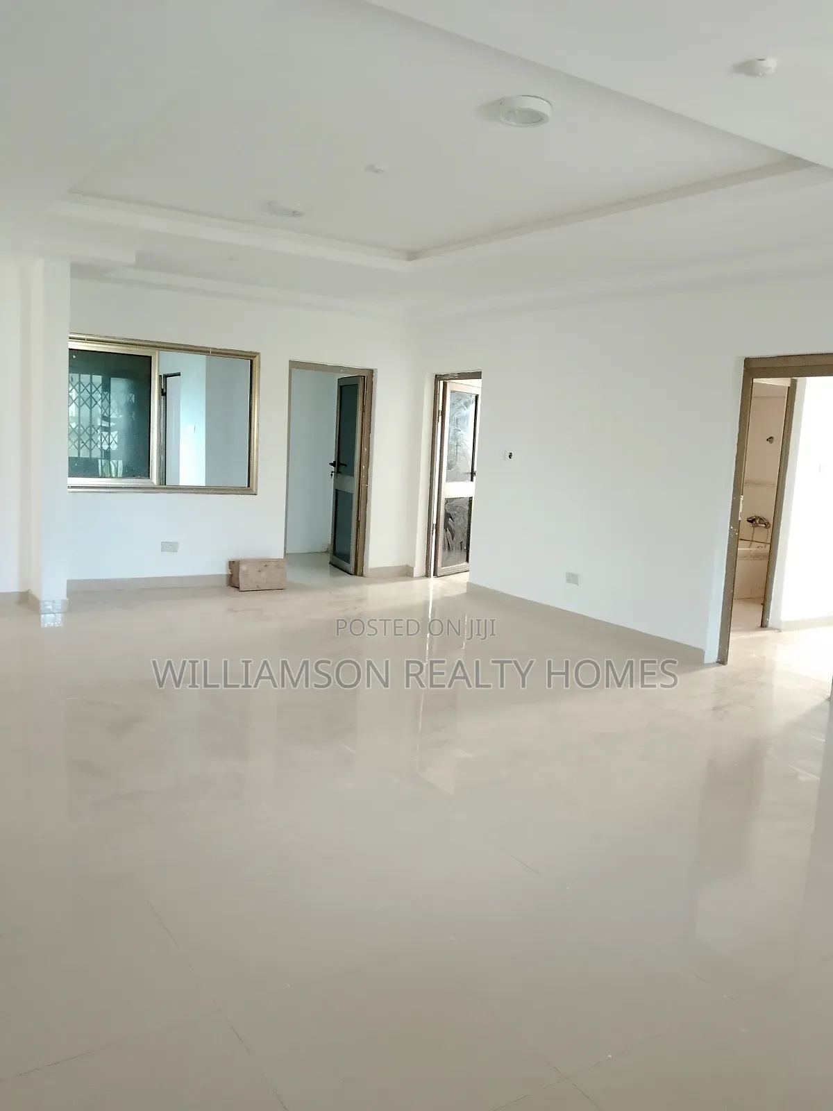 4bdrm Apartment in Community 18 Area, Spintex for rent
