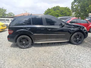 Mercedes-Benz M Class ML350 4MATIC 4dr SUV AWD (3.5L 6cyl 7A) 2014