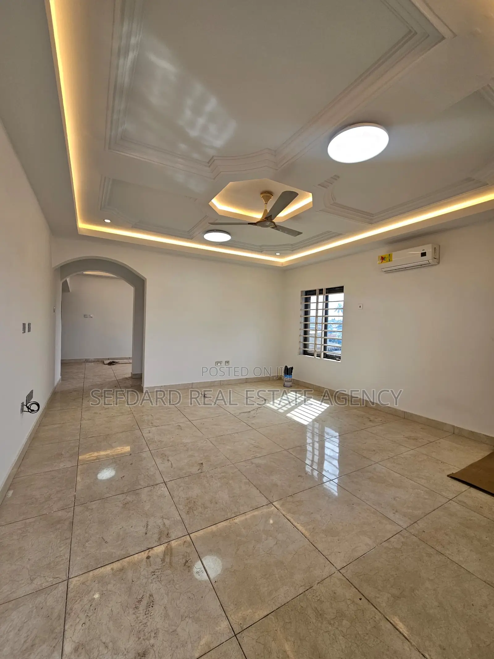 4bdrm House in Madina for sale