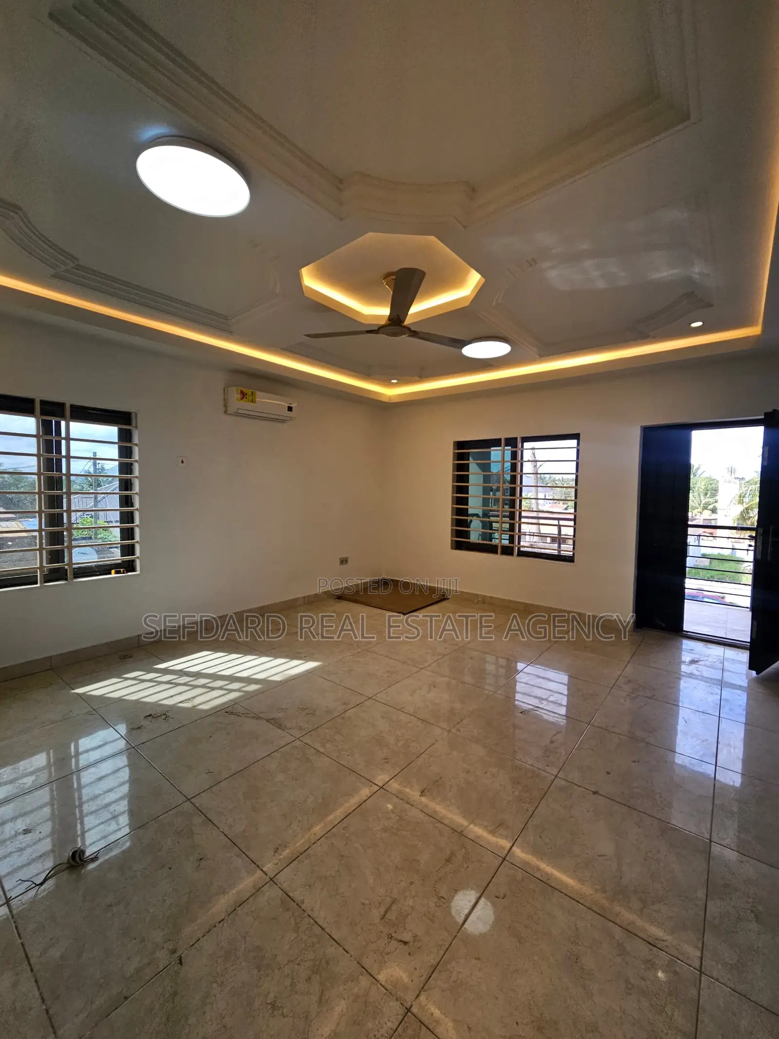 4bdrm House in Madina for sale