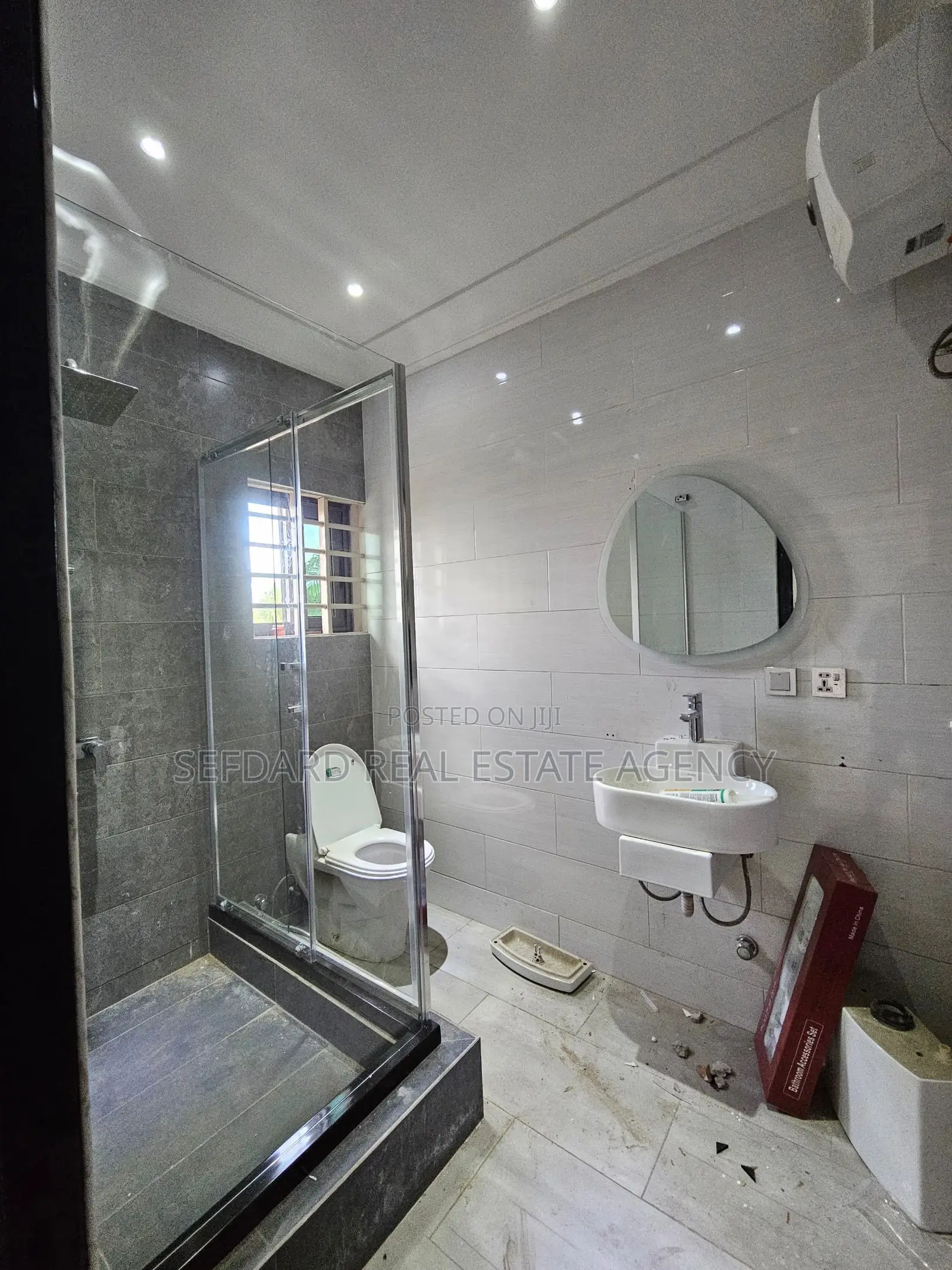 4bdrm House in Madina for sale