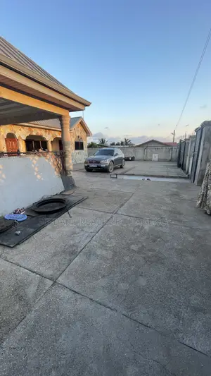 5bdrm House in Ablekuma for rent