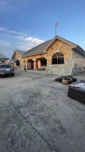 5bdrm House in Ablekuma for rent