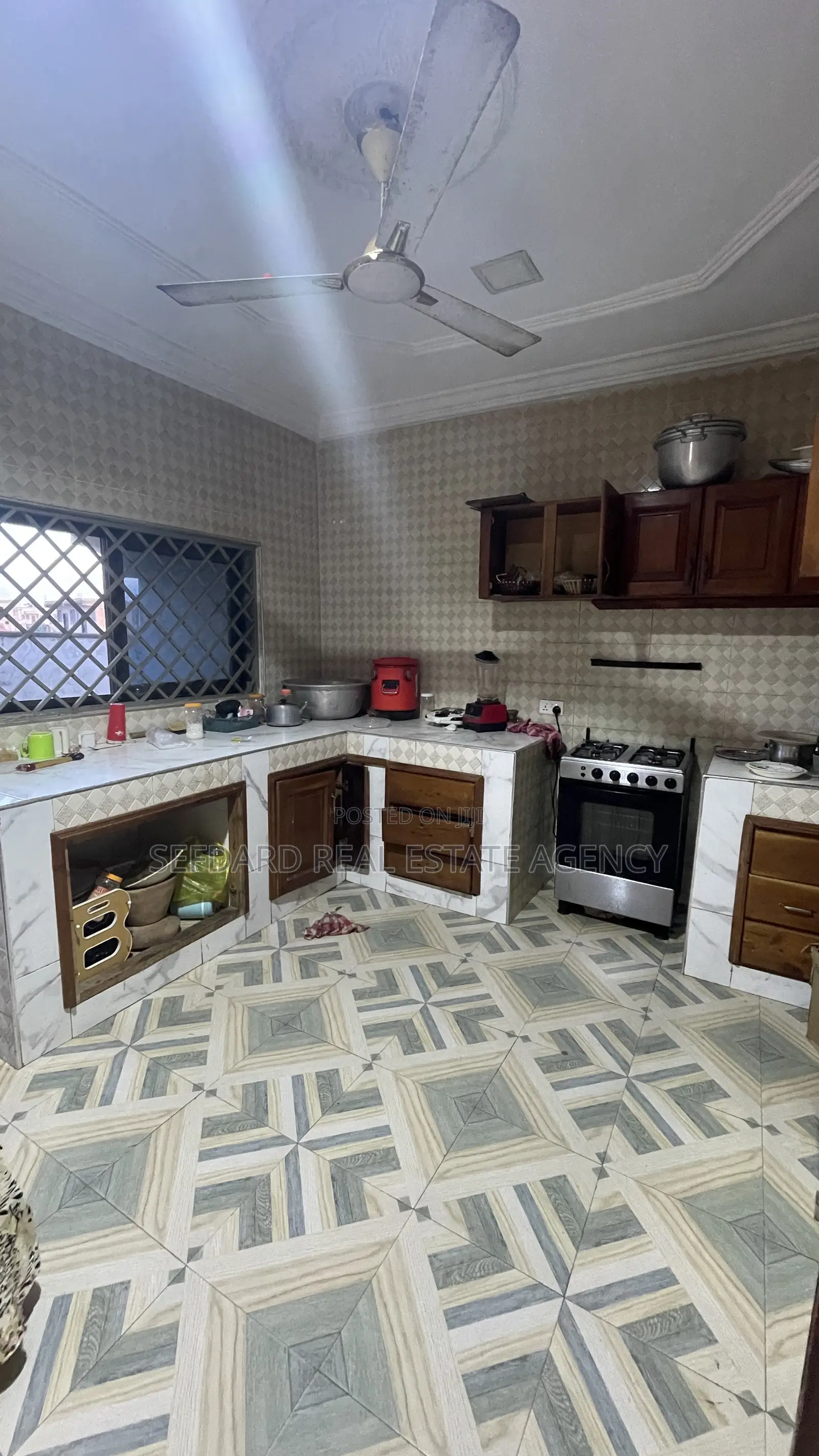 5bdrm House in Ablekuma for rent