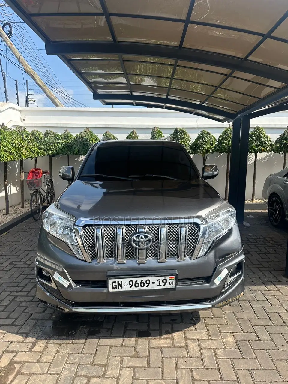 Toyota Land Cruiser Prado 2.8 2017 Gray