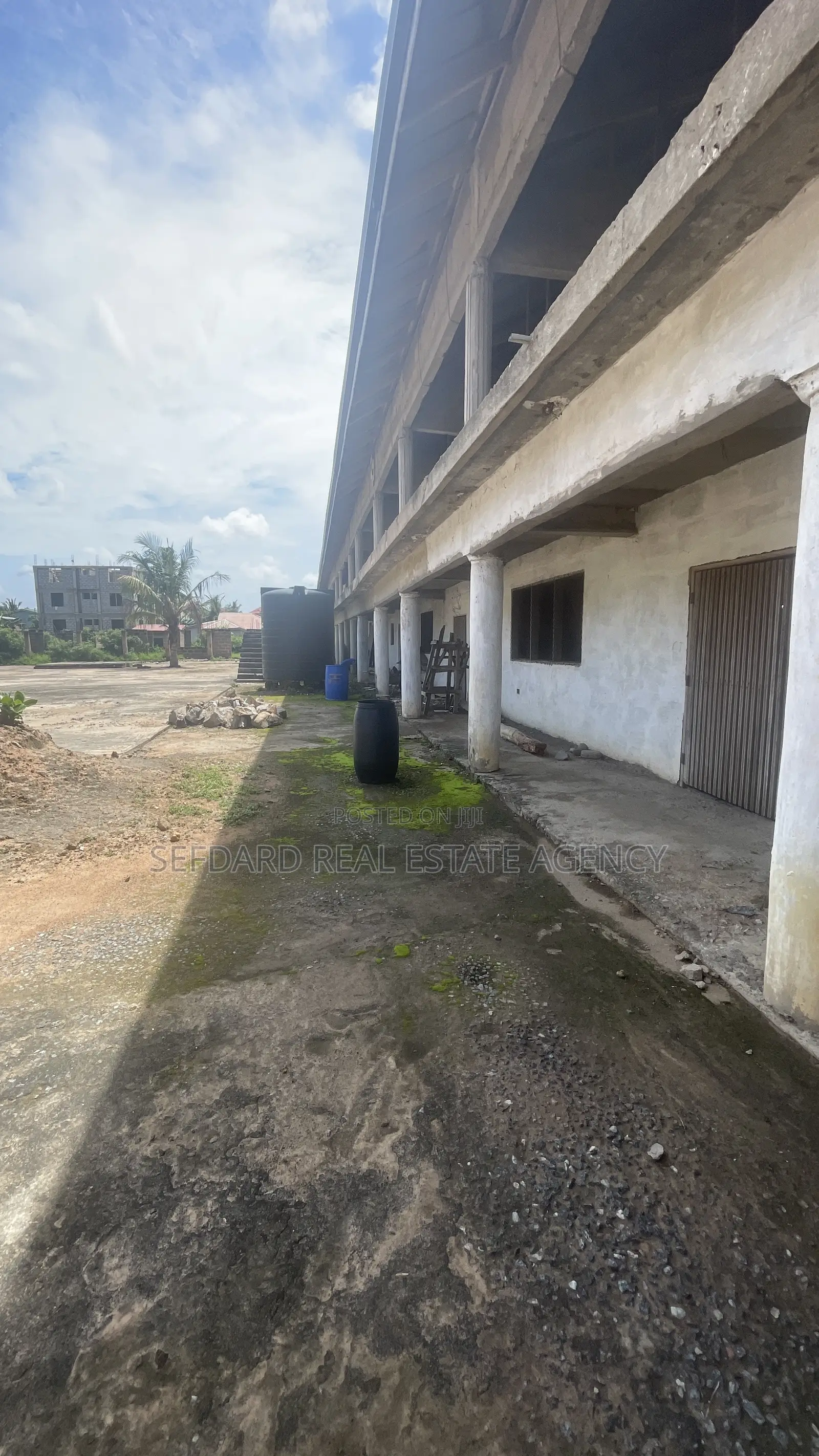 Uncompleted School Complex – Abehenase (Along the Main Sonitra Road)