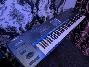Korg Triton Extreme 76keys Keyboard