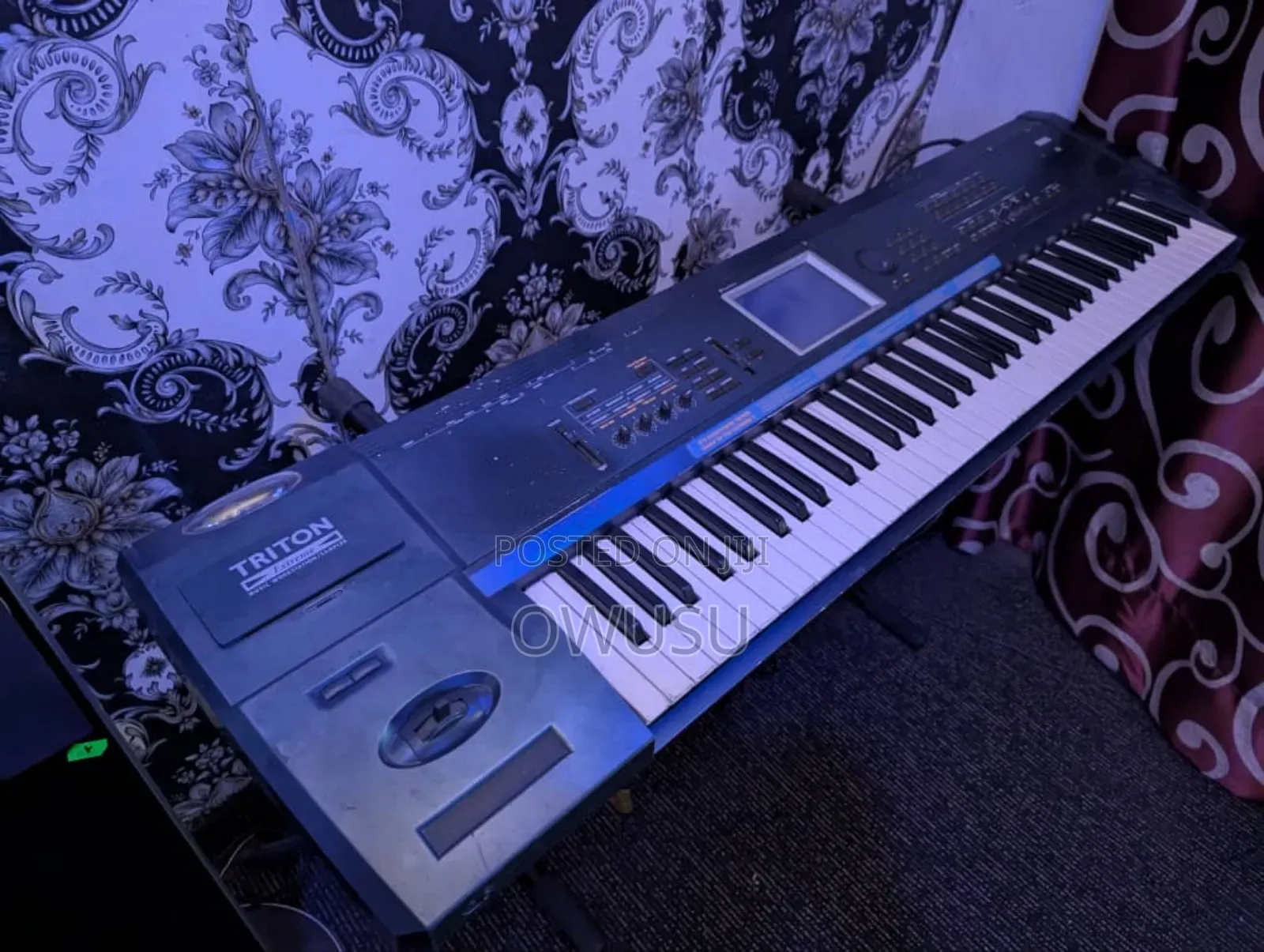 Korg Triton Extreme 76keys Keyboard