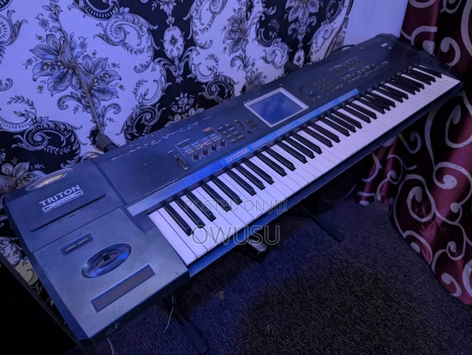 Korg Triton Extreme 76keys Keyboard