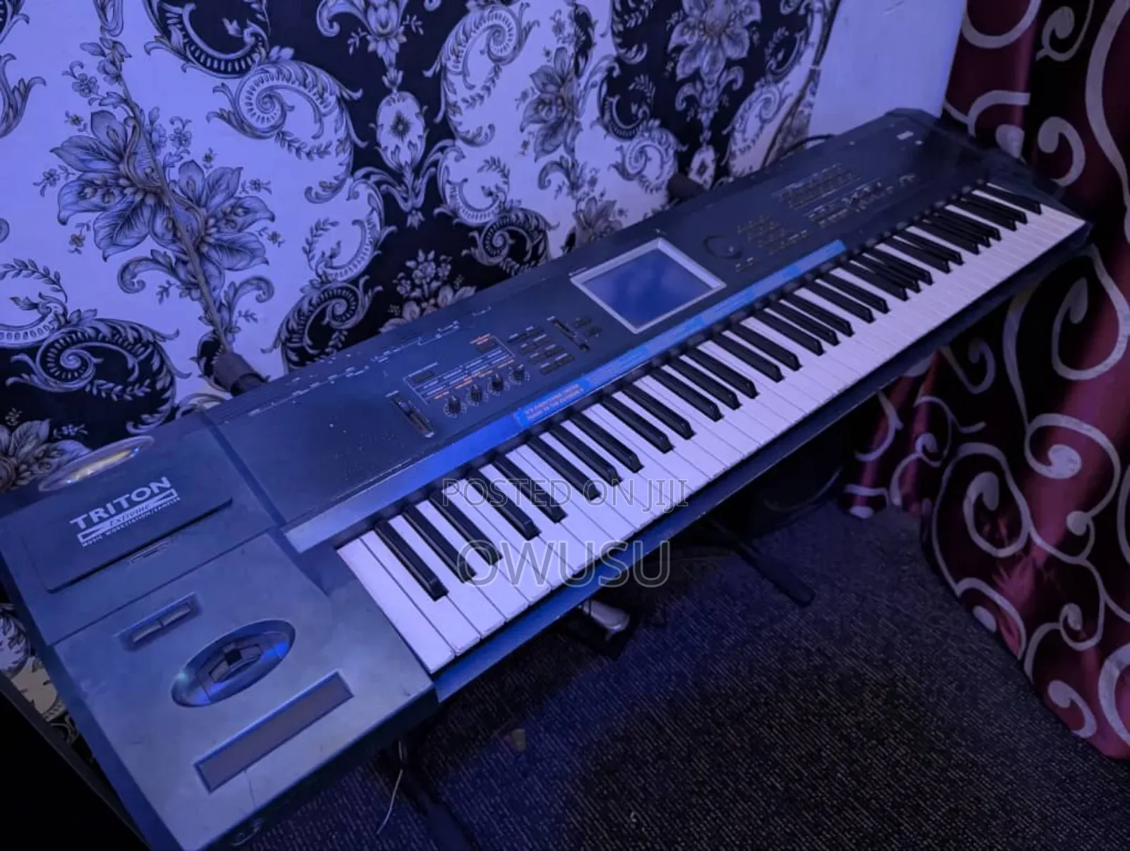 Korg Triton Extreme 76keys Keyboard