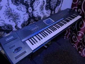 Korg Triton Extreme 76keys Keyboard