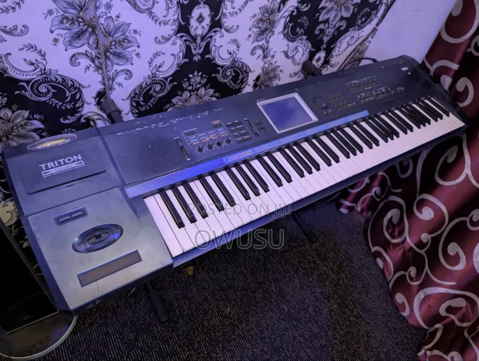 Korg Triton Extreme 76keys Keyboard