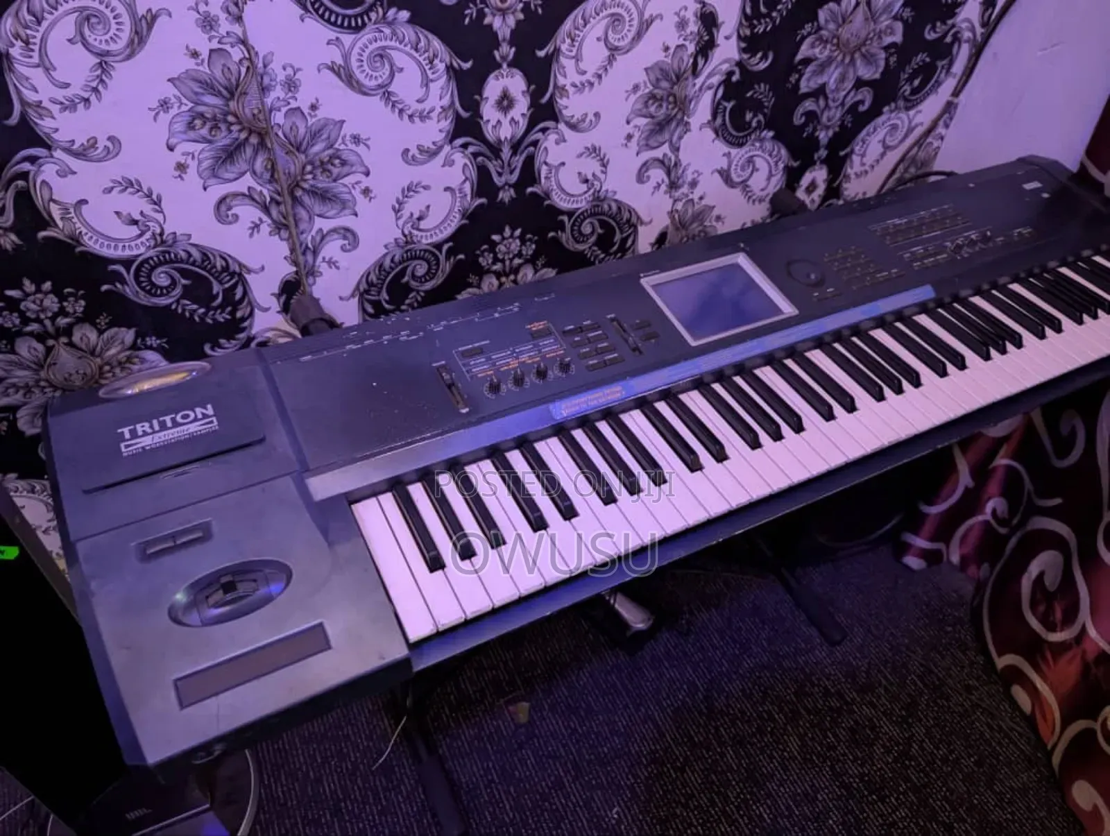 Korg Triton Extreme 76keys Keyboard