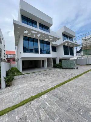 4bdrm Townhouse / Terrace in East Legon, Bawaleshie for rent