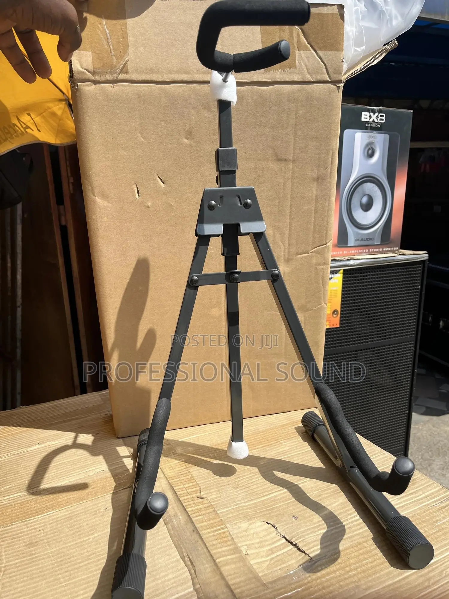 Guitar Stand