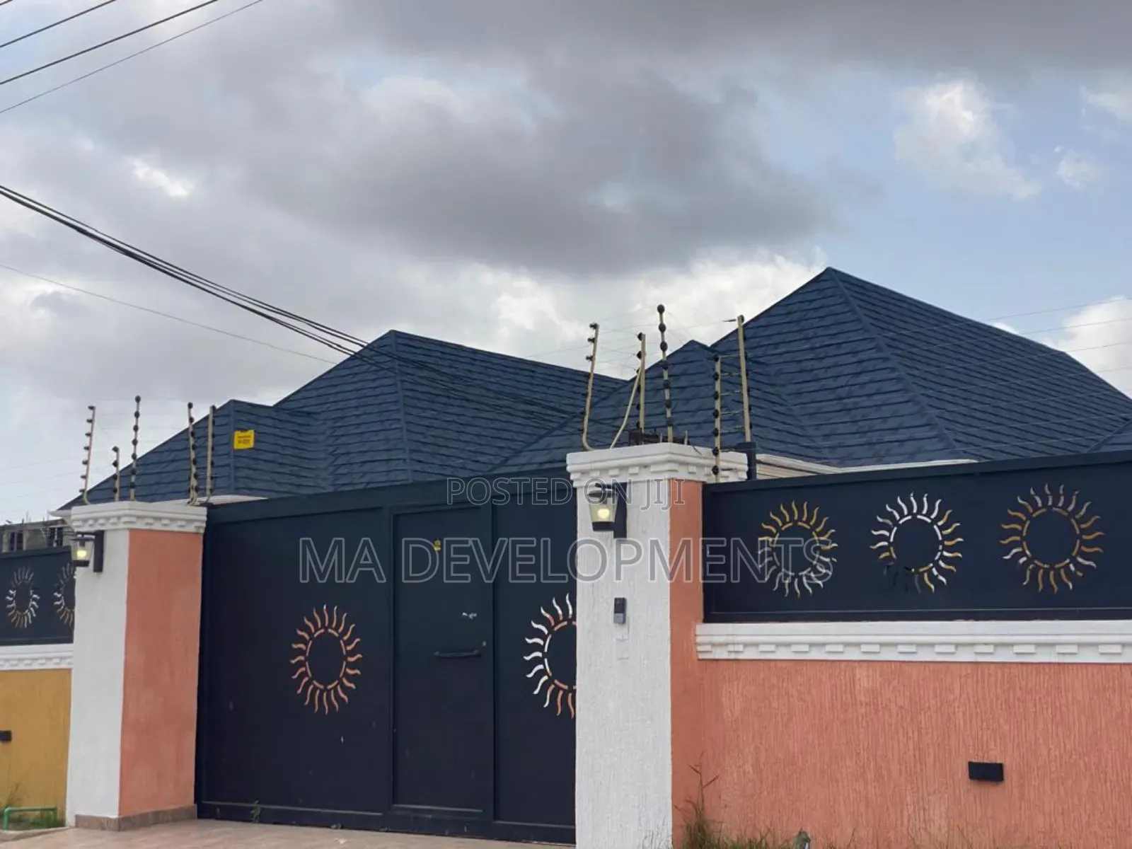 3bdrm House in Madev Realty, Israel Park for sale