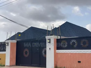 3bdrm House in Madev Realty, Israel Park for sale
