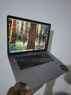 Laptop Apple MacBook Pro 2019 16GB Intel Core i7 SSD 256GB