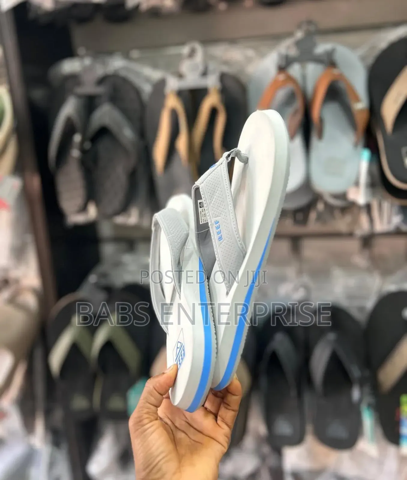 Reef Men's The Layback Flip Flops Gray