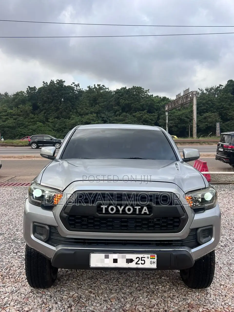 Toyota Tacoma SR5 2018 Silver