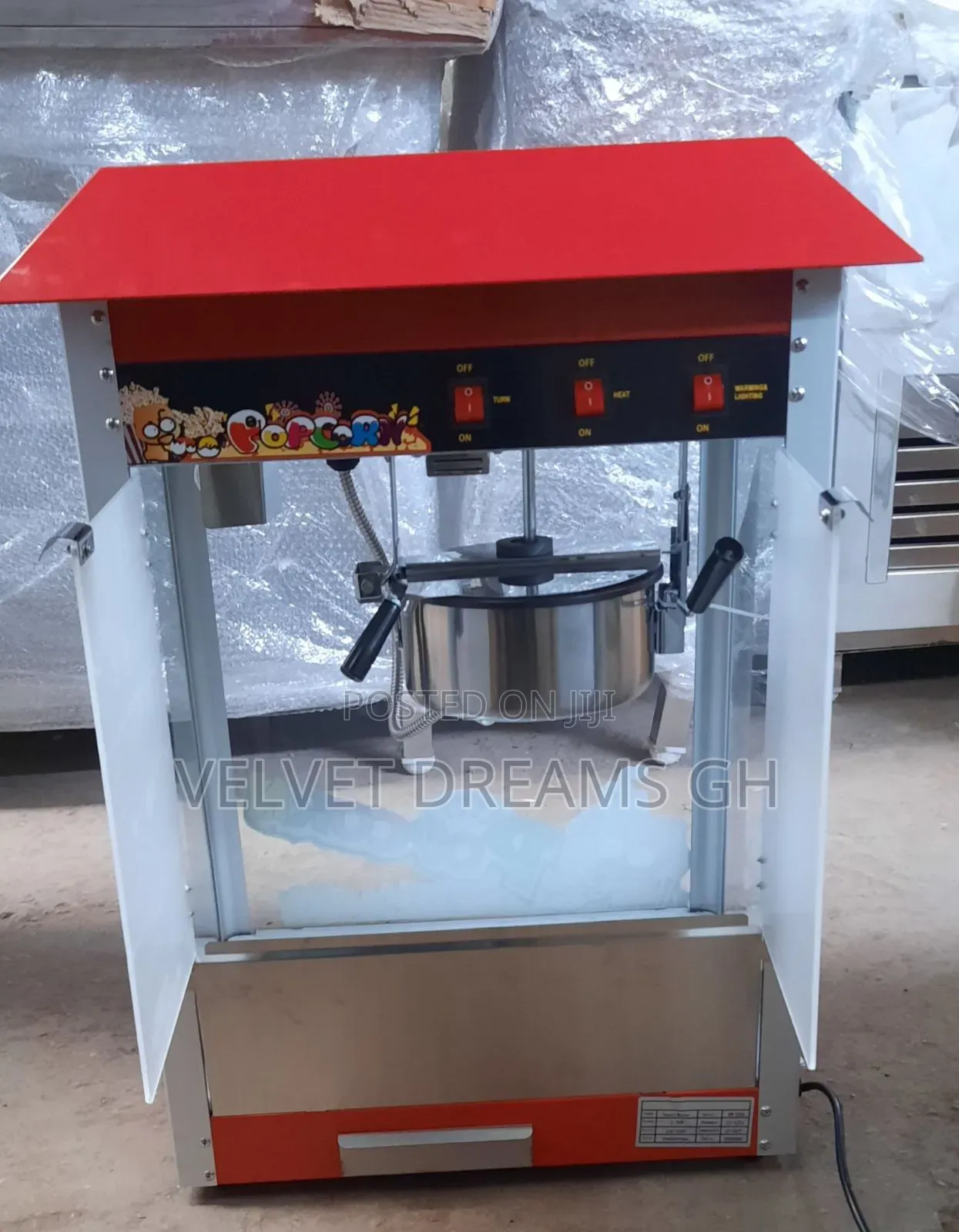 High-Performance Popcorn Machine With Warmer.