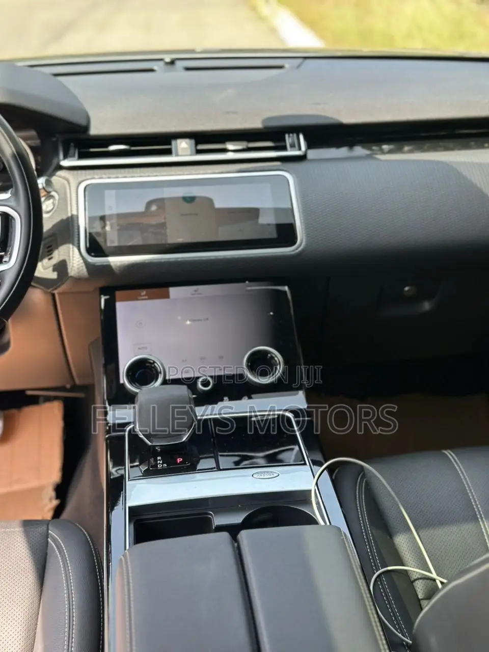 Land Rover Range Rover Velar R-Dynamic S 2022 Gray