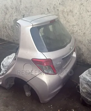 Vitz Back Cut 2012,2013,2014,2015/Yaris Back Cut 2012,2013,2014,2015