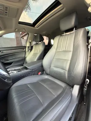 Honda Accord Sport (2.0L 4cyl Turbo 6M) 2019 White