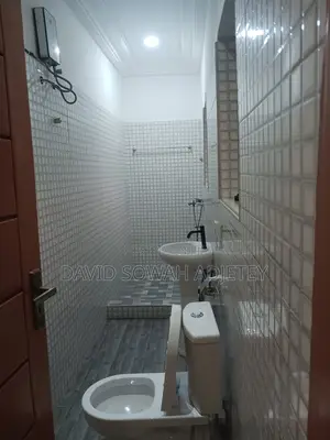 3bdrm Apartment in Macdan Park, Tsui-Bleoo for rent