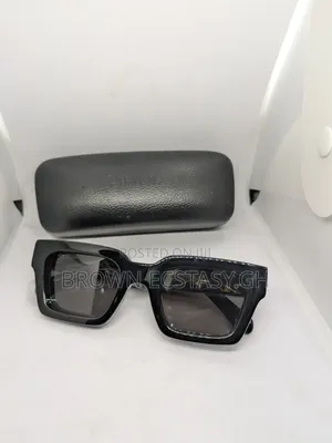 Off White Classic Glasses (Dark Shade Plain)