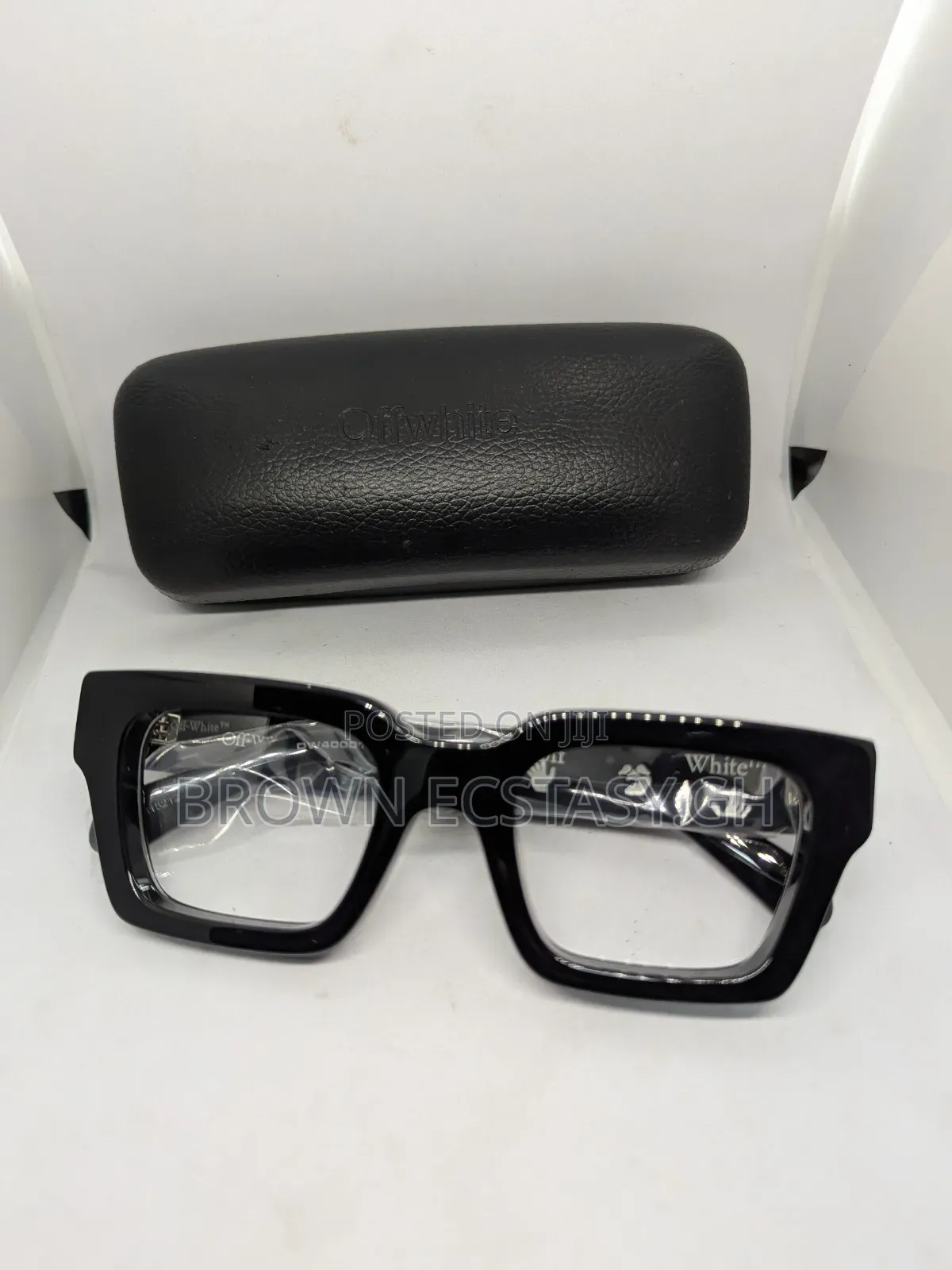 Off White Classic Glasses (Dark Shade Plain)