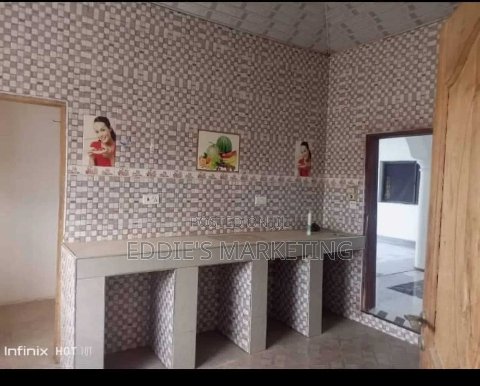 6bdrm House in Strategical Real, Amasaman for sale