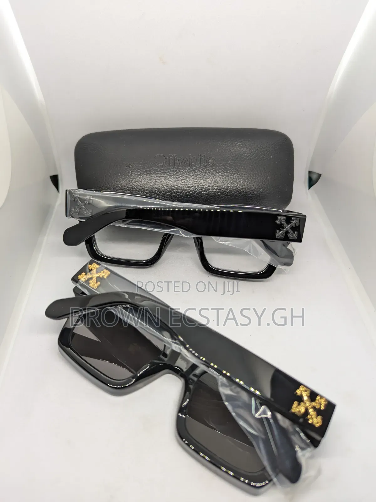 Off White Classic Glasses (Dark Shade Plain)