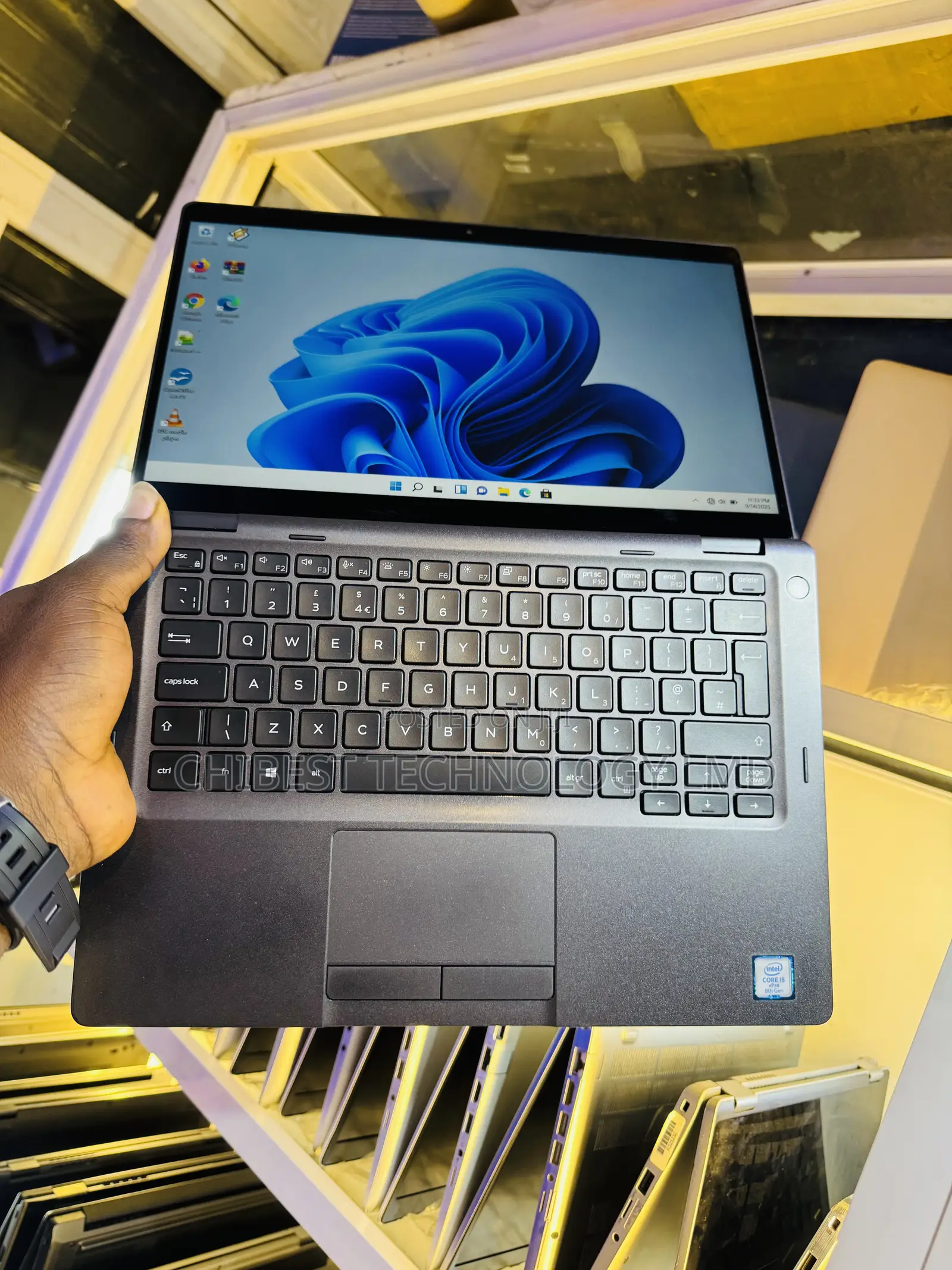Laptop Dell Latitude 5300 8GB Intel Core i5 SSD 256GB in Circle ...
