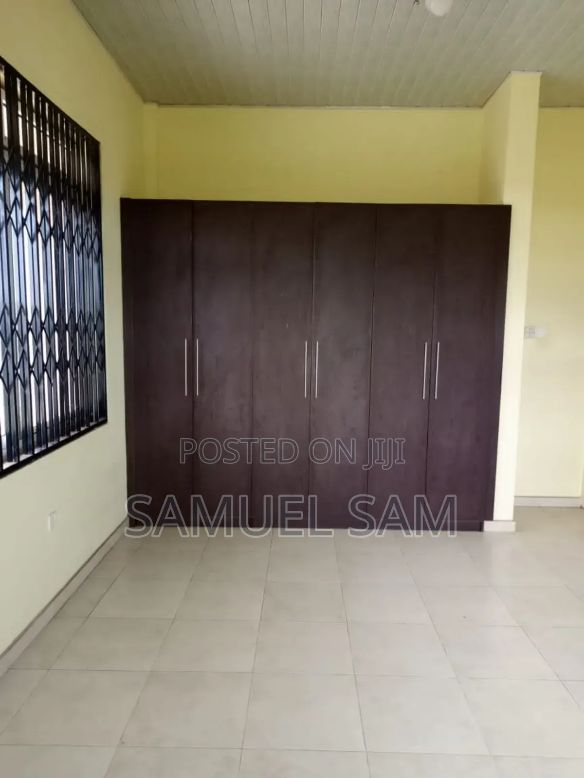 5bdrm House in Tema Community 22 for rent