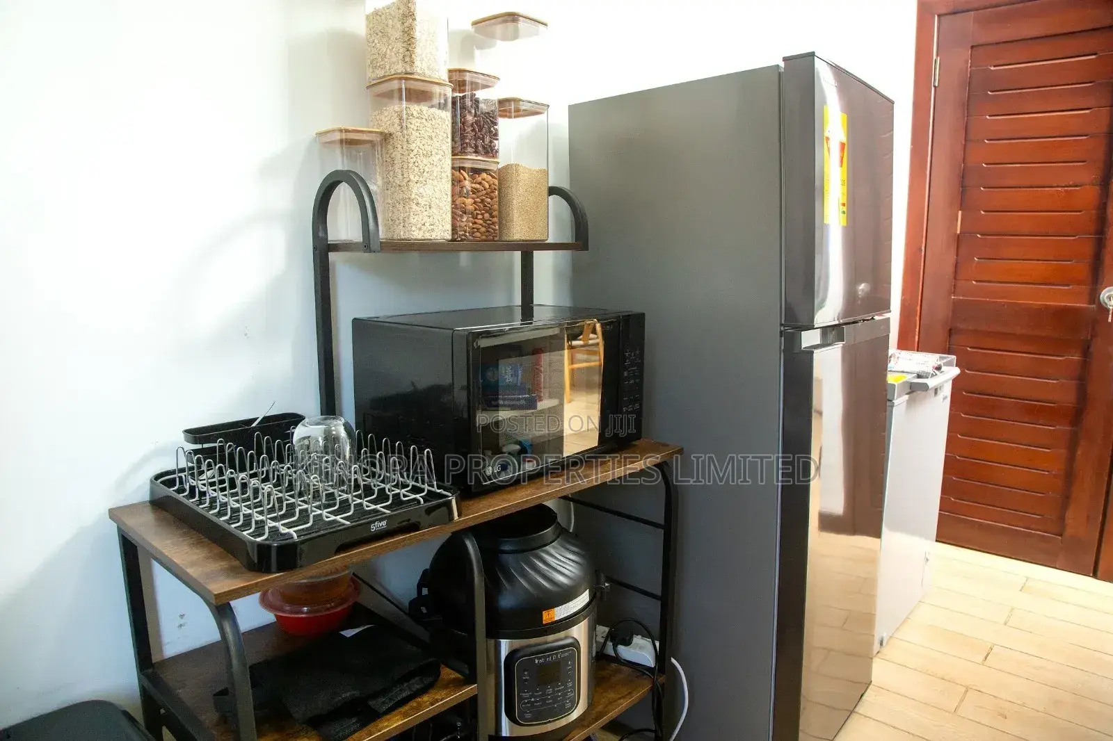 Furnished 4bdrm Townhouse / Terrace in Winsconsin, North Legon for rent