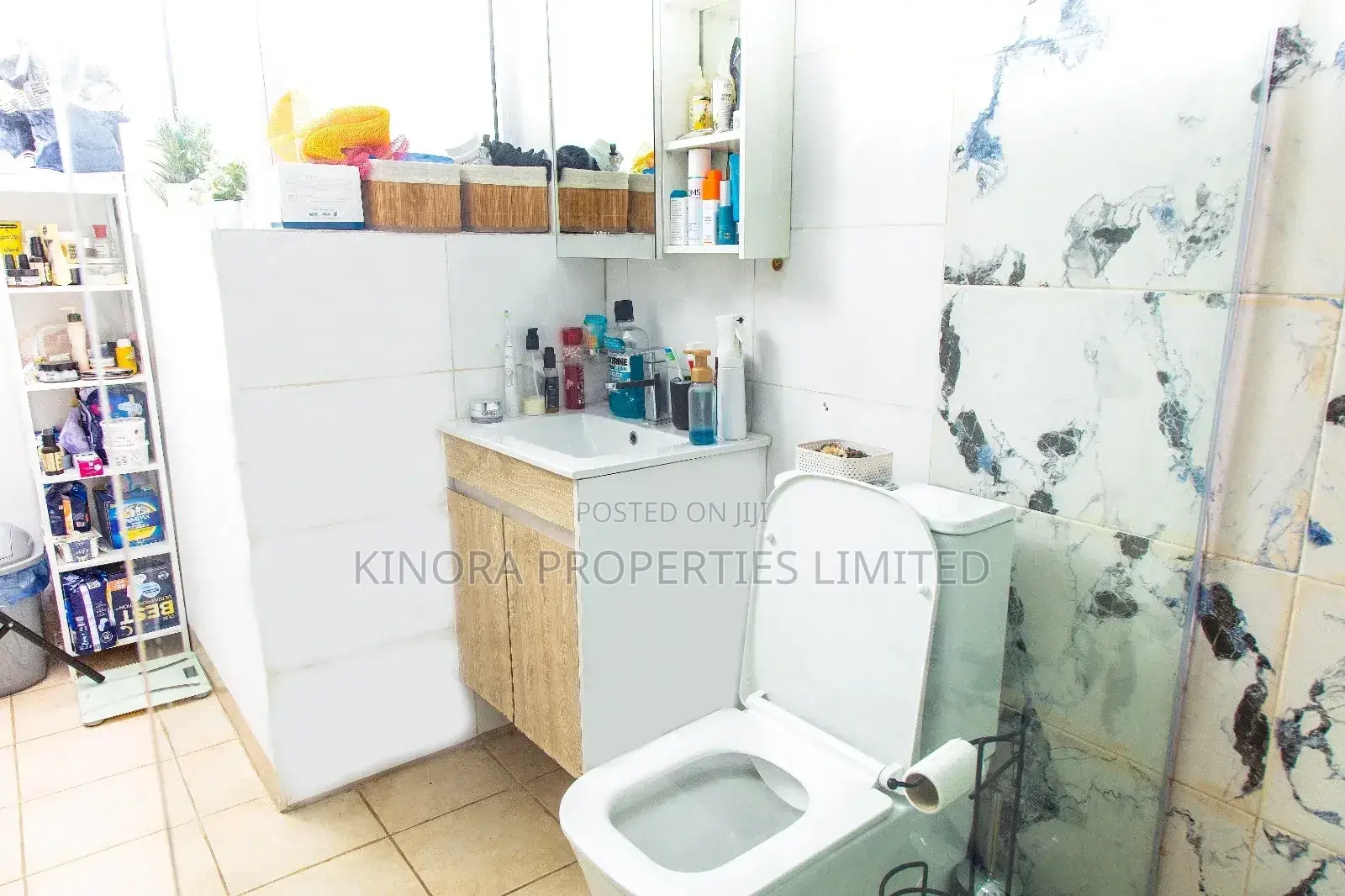 Furnished 4bdrm Townhouse / Terrace in Winsconsin, North Legon for rent