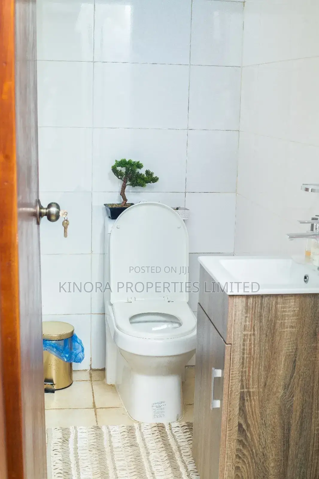 Furnished 4bdrm Townhouse / Terrace in Winsconsin, North Legon for rent