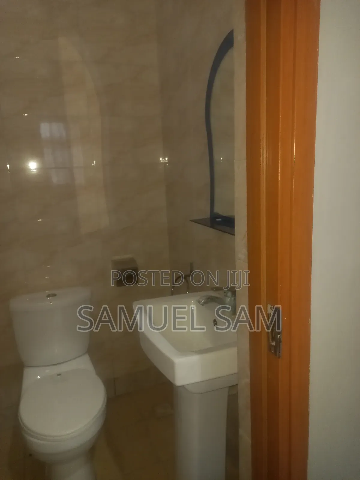 6bdrm House in Tema Community 18 for rent